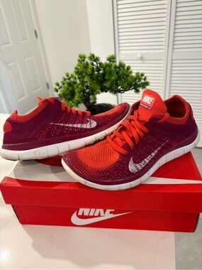 Nike Free 4.0 Flyknit 2014 Red Burgundy Women’s size 8, ultra rare running shoes
